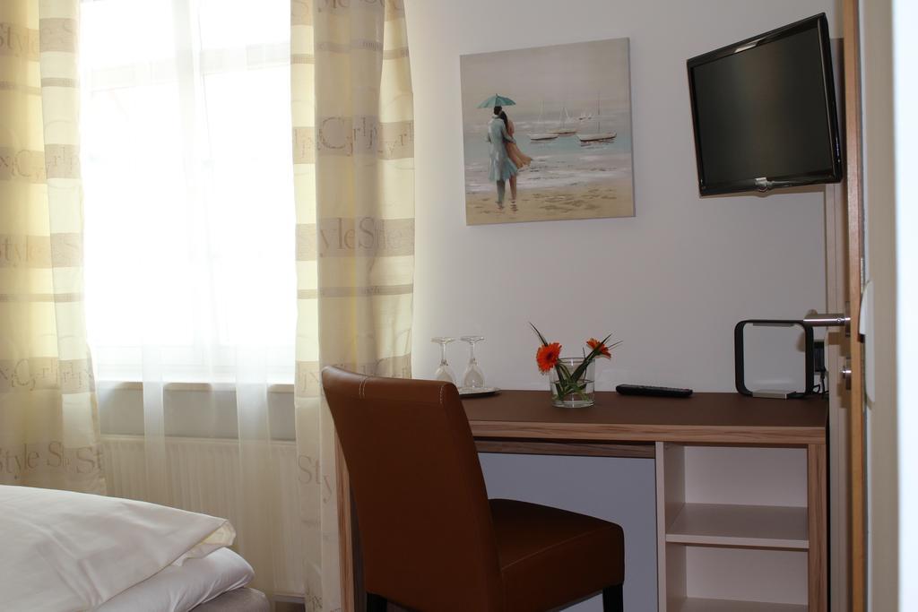 Hotel Rebstoeckle هاغنو الغرفة الصورة