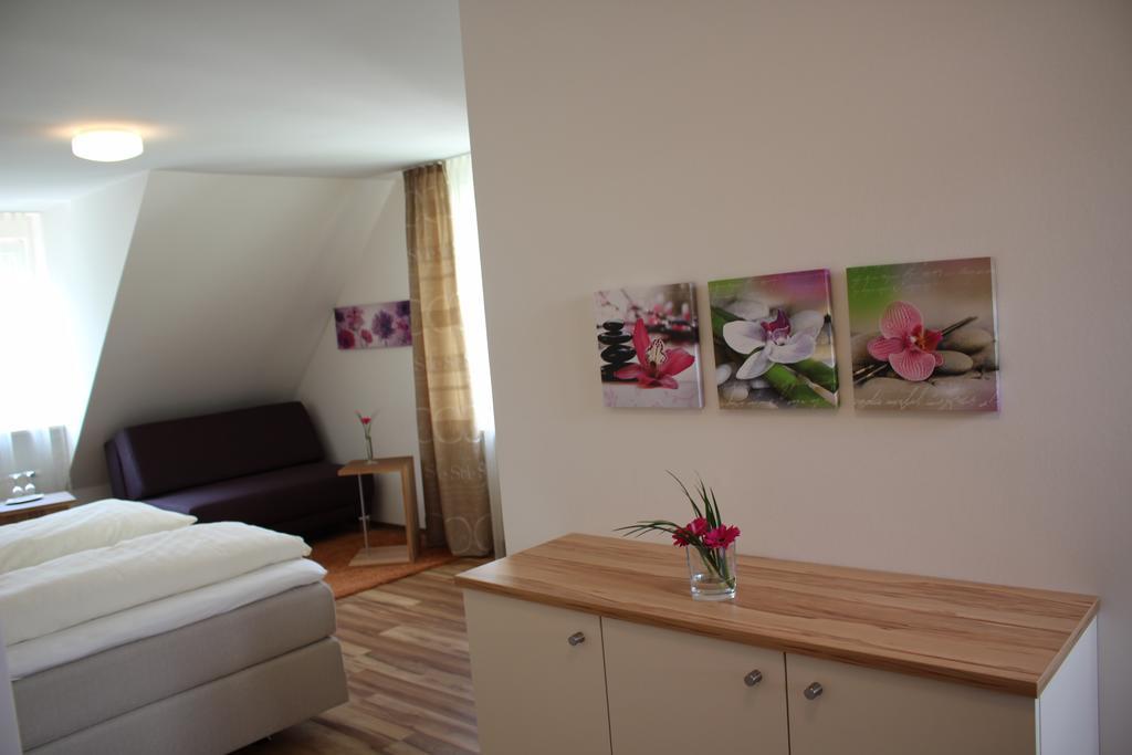 Hotel Rebstoeckle هاغنو الغرفة الصورة